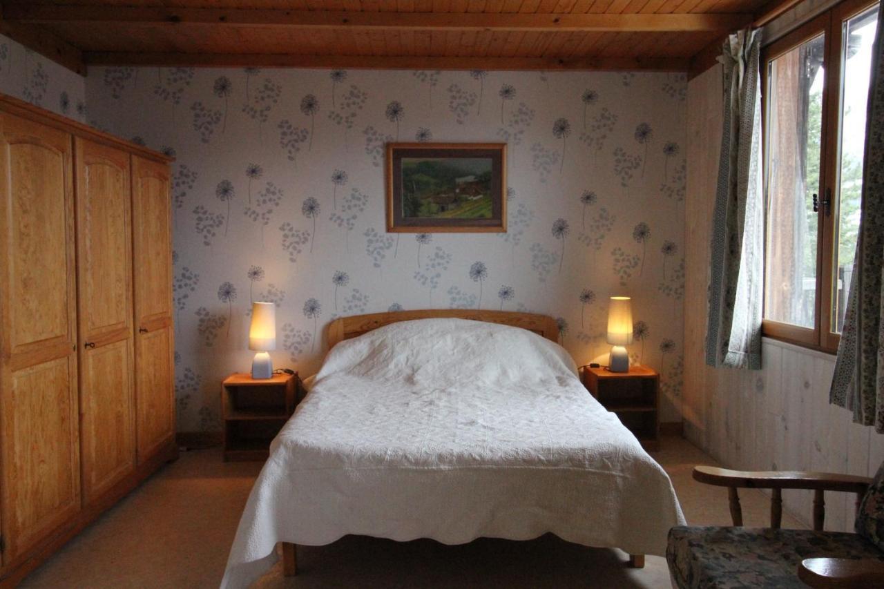 Le Vieux Chalet Bed and Breakfast Embrun Eksteriør billede