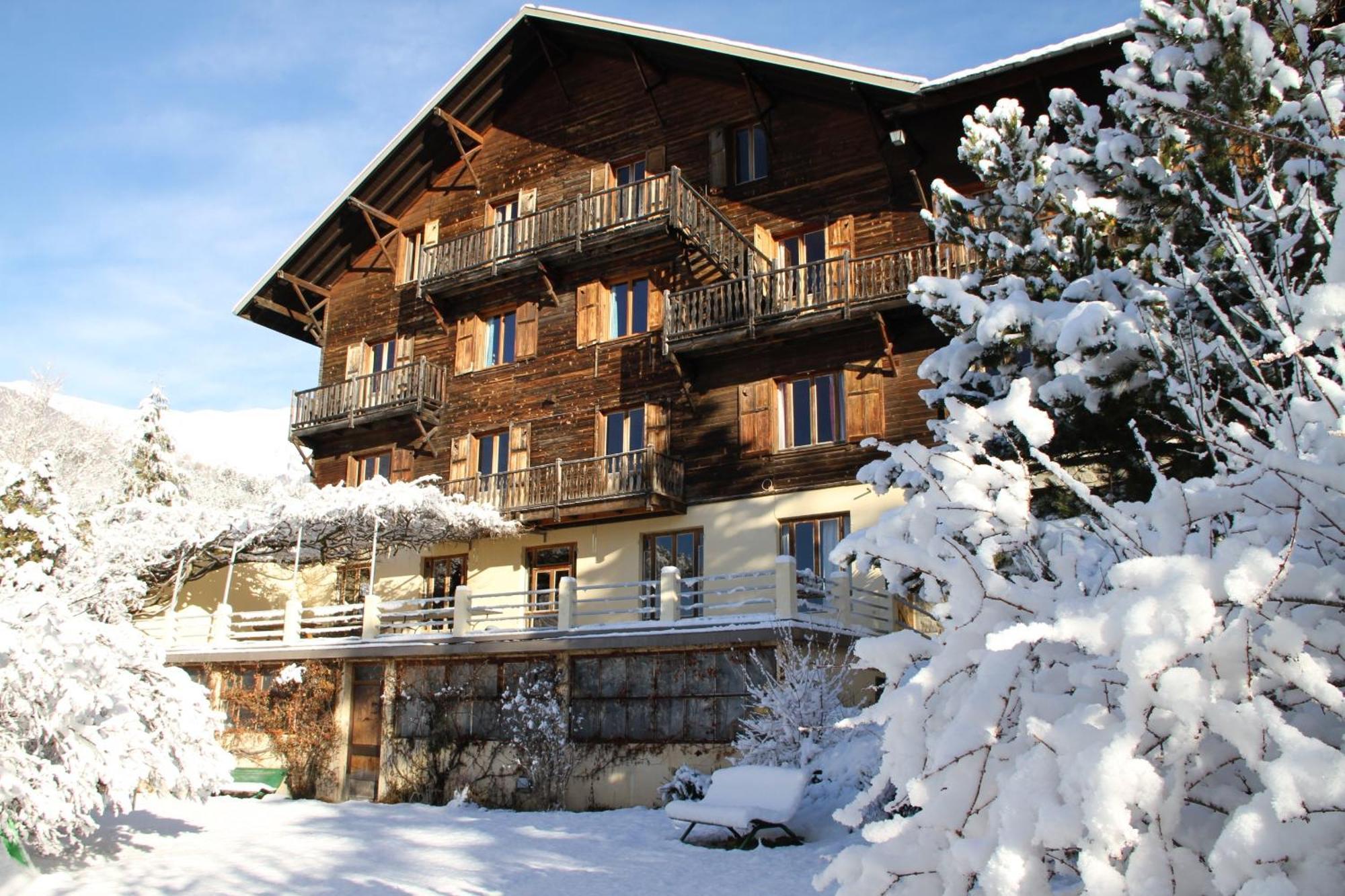 Le Vieux Chalet Bed and Breakfast Embrun Eksteriør billede